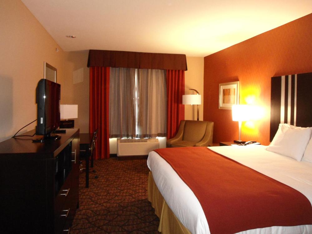 Holiday Inn Express and Suites Alpine by IHG